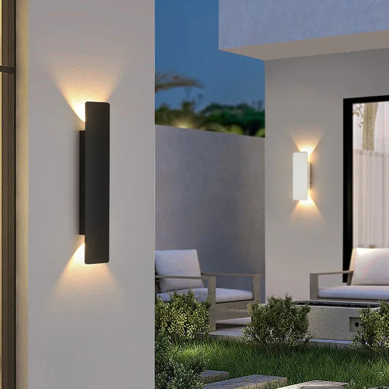 Modern 18W LED Waterproof Up Down Outdoor Wall Lamp