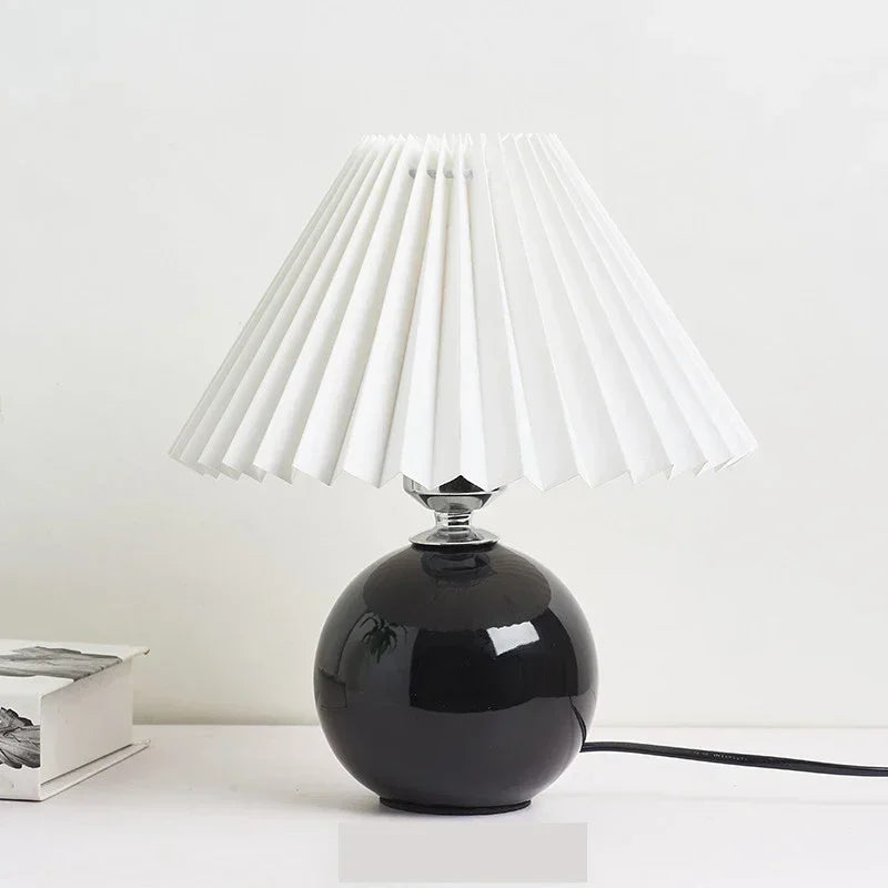 Nordic Table Lamps Ceramics Desk Lights Korean Rattan Bedside Night Light Pleated Lampshade Living Room Home Japanese Lighting